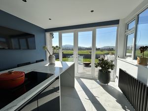 Photo 11- click for photo gallery